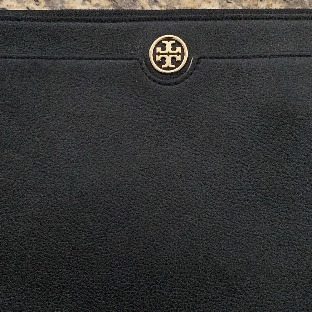 Tori Burch Clutch Bag - Picture 2 of 8